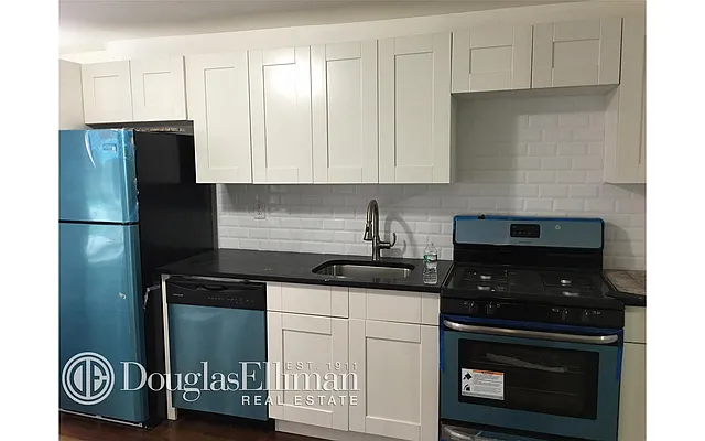 Rented by Douglas Elliman | media 19