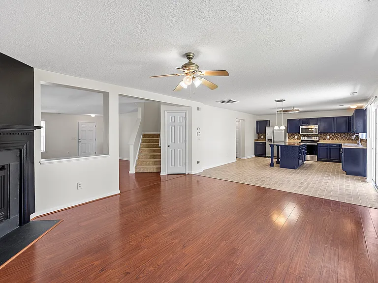 6571 Guard Hill Dr — Photo 17