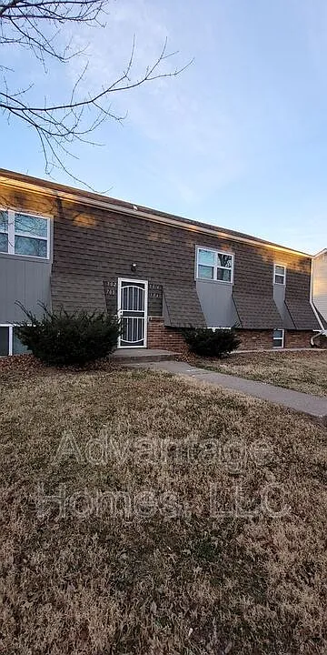 704 N 70th St
