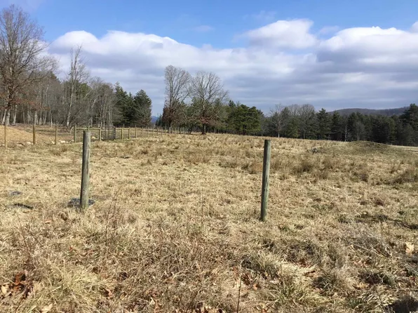 4037 Black Thorn Rd, Sugar Grove, WV 26815