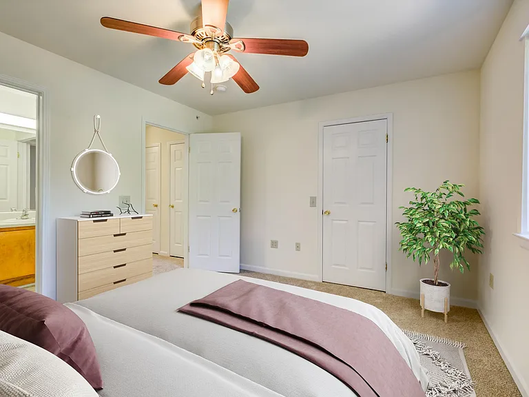 Dahlgren Townhomes — Photo 15