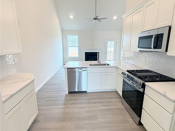 4th image of 3722 Samantha Ln Lot 12