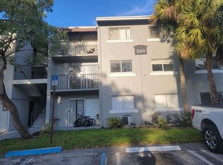 1068 N Benoist Farms Rd APT 204, West Palm Beach, FL 33411