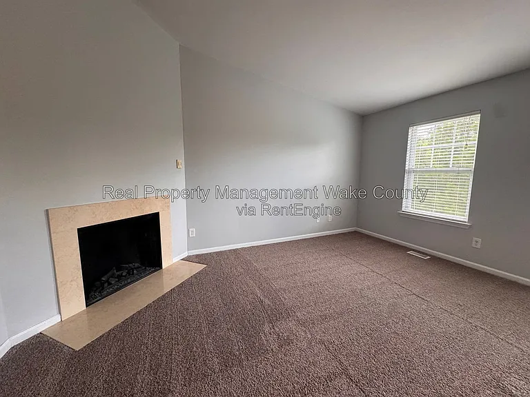 11701 Coppergate Dr #109 — Photo 6