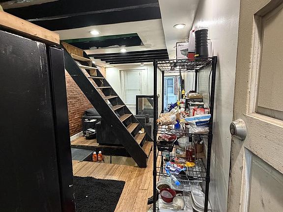 4th image of 3188 Weikel St