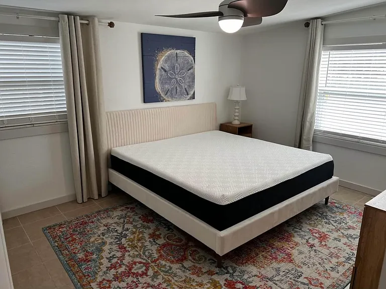 1340 Pine St — Photo 14