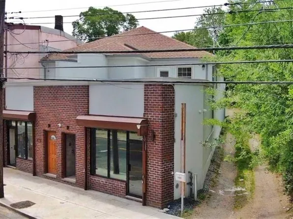 3020 Richmond Ter, Staten Island, NY 10303