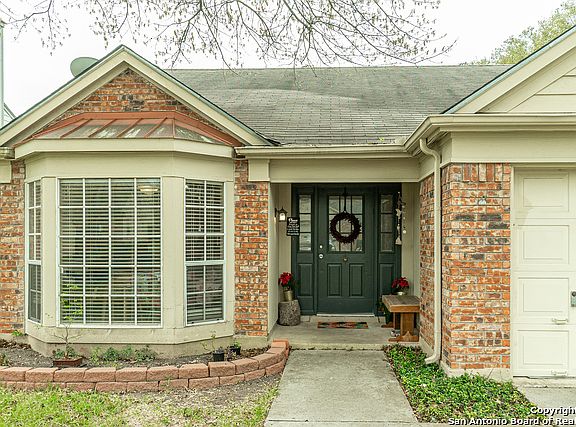 3rd image of 314 Sunrose Ln