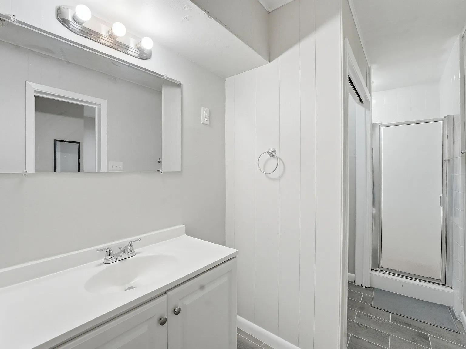 4 bed, 3.0 bath, 2060 sqft, $979 — Photo 3