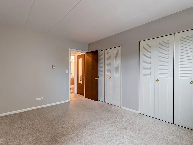 Marengo Place Apartments — Photo 6