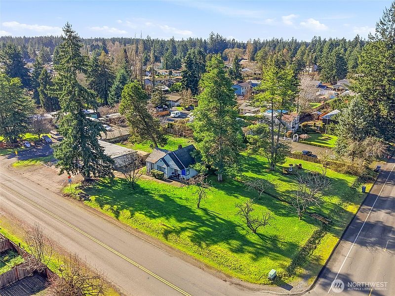 3rd image of 13002 10th Avenue S