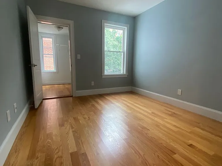 186 Kelton St #3C — Photo 9
