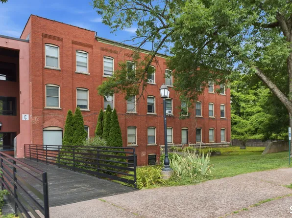 222 Williams Street East #228, Glastonbury, CT 06033