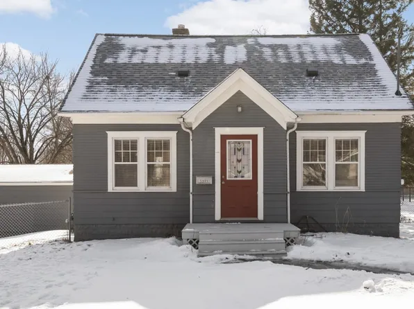 5905 36th Ave N, Crystal, MN 55422