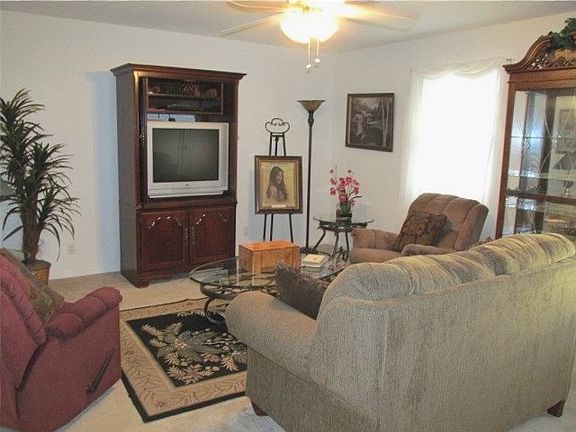 5th image of 21 Landon Ln