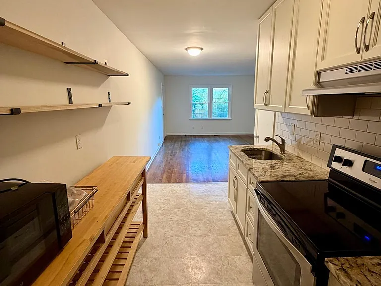 99 Norwood Ave NE #B — Photo 11