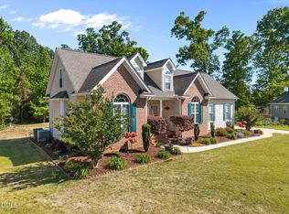 112 Gibbons Dr, Garner, NC 27529