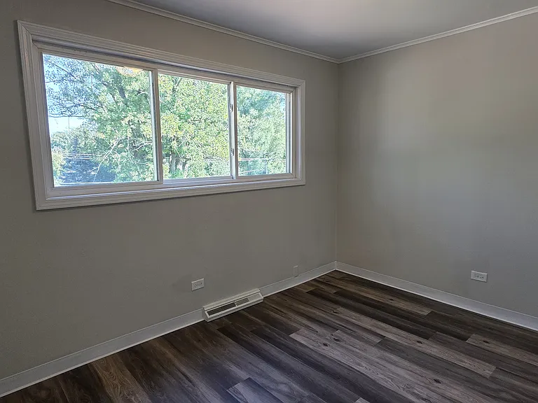 1439 S Highland Ave — Photo 10