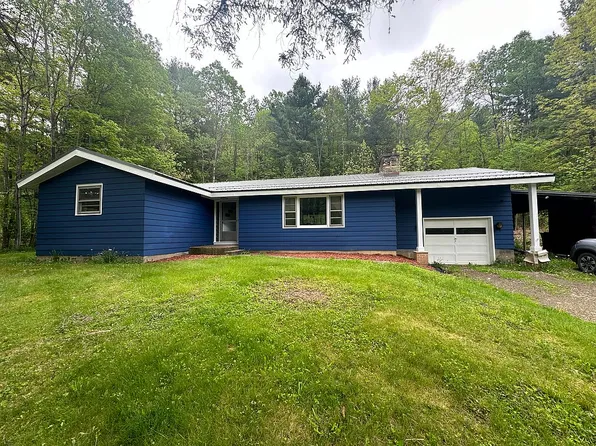 1484 Cobham Park Rd, Warren, PA 16365