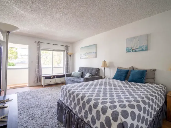 415 Gravilla St Unit 24, La Jolla, CA 92037