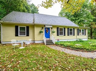 67 Hollow Rd, Glen Gardner, NJ 08826