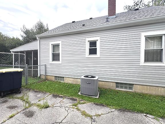4th image of 321 N 16th Ave