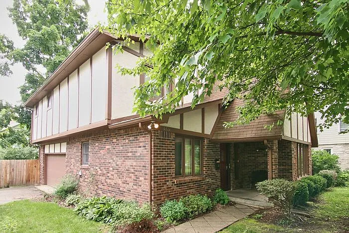 Building Photo - 4631 Graceland Ave
