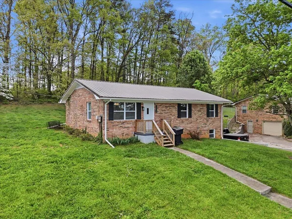 1698 Elgin Dr, Morristown, TN 37814
