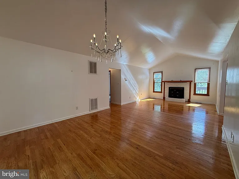591 Preddy Creek Rd — Photo 8