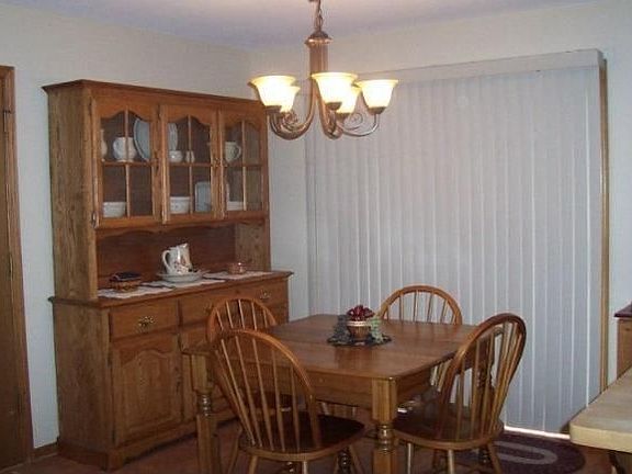 4th image of 980 Bartlett Dr