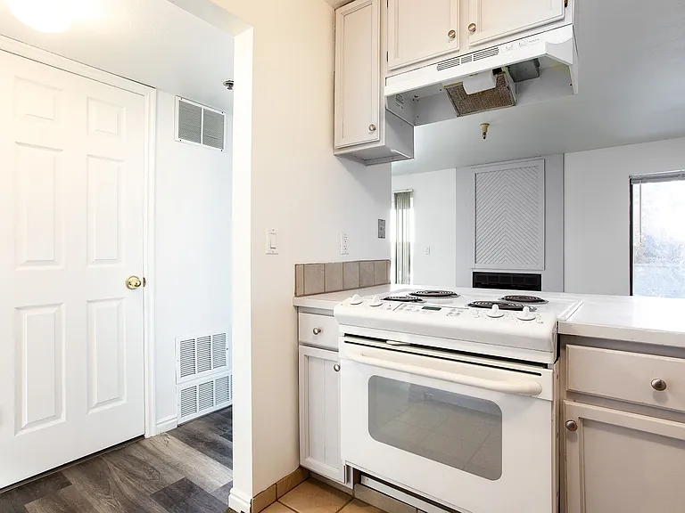 1660 Upper Ironhorse Loop #G5 — Photo 10