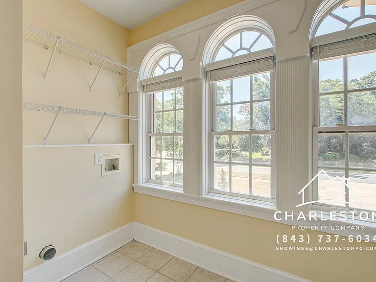 1739 Indigo Island Dr — Photo 17