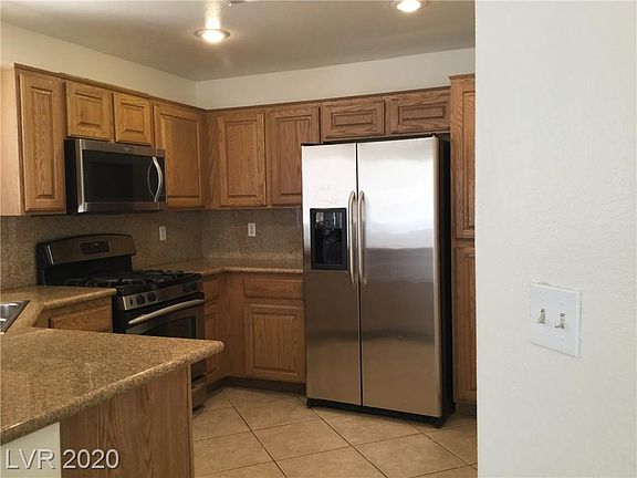 3rd image of 425 Eldorado Hills Ct