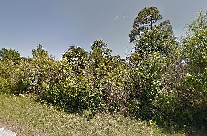 2nd image of 136 Redington Ave