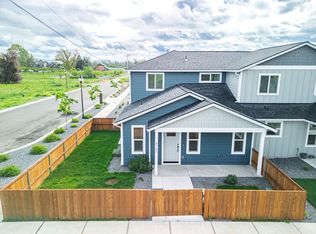 4762 Gebhard Rd, Central Point, OR 97502