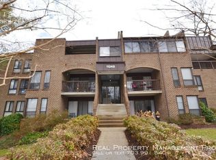 11248 Chestnut Grove Sq APT 150, Reston, VA 20190