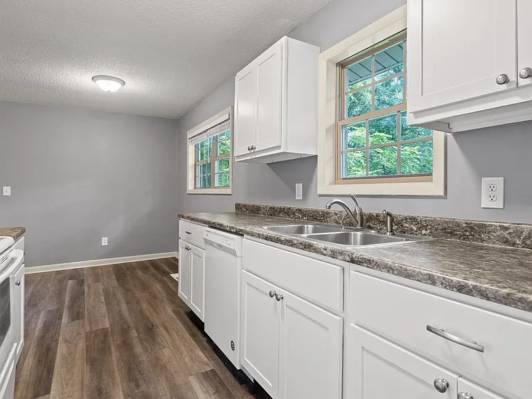 1204 Timesville Rd — Photo 11