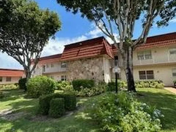12007 Poinciana Blvd Unit 205, Royal Palm Beach, FL 33411
