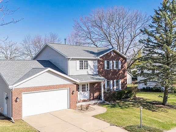 2nd image of 6410 N Tammarack Ln