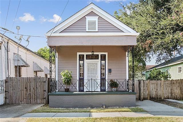 1st image of 517 S Telemachus St