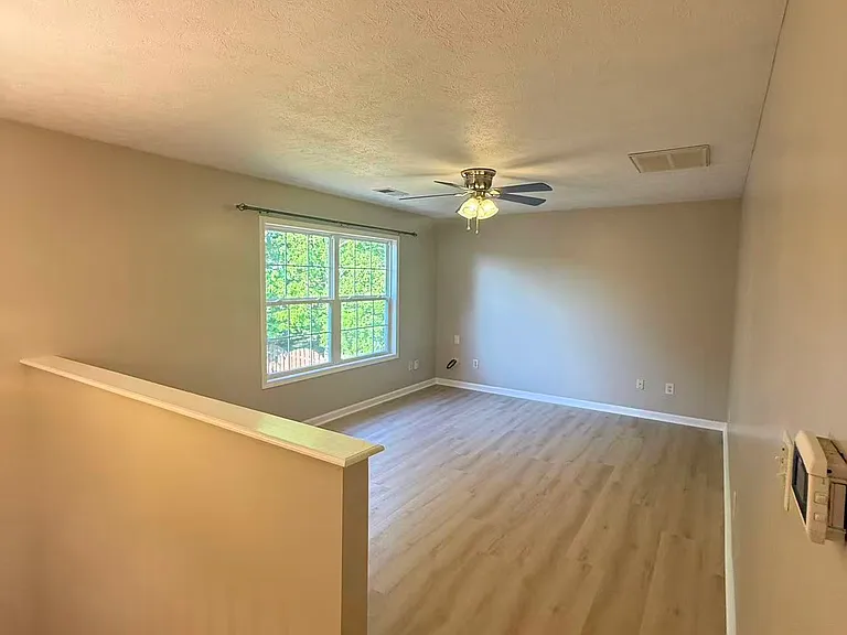 1196 Lacy Ln — Photo 13
