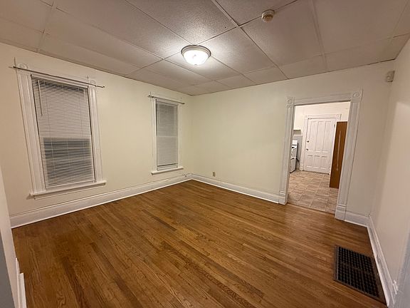 4th image of 313-315 Whittier Ave #313