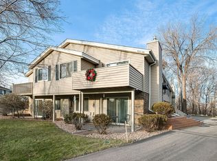 5311 Beachside Dr, Minnetonka, MN 55343