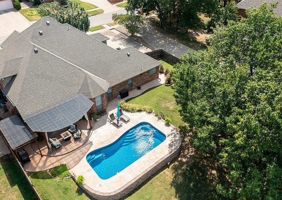 1st image of 19509 Yearling Way