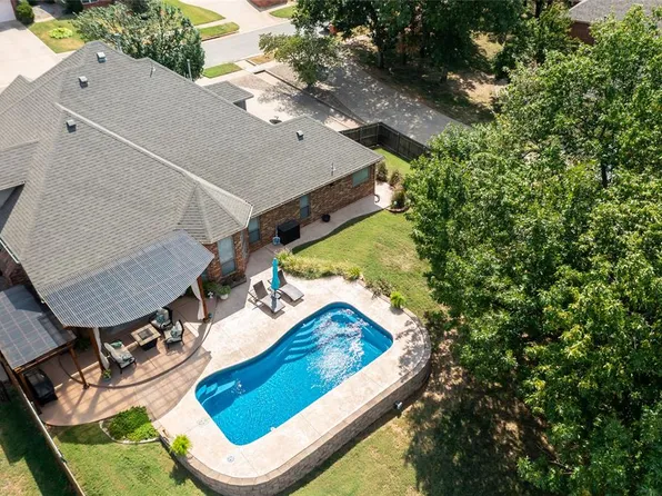 19509 Yearling Way, Edmond, OK 73012