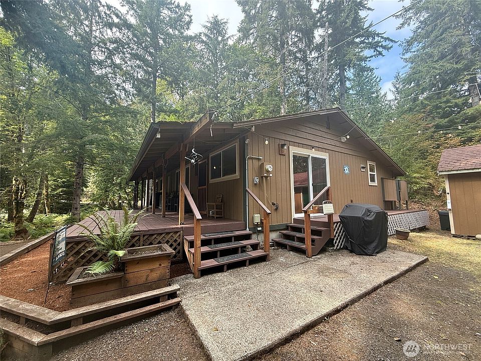 1st image of 961 N Potlatch Drive