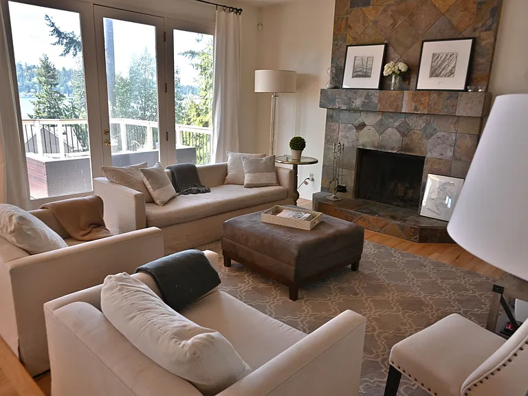 20307 NE 15th Pl — Photo 13