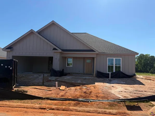 209 Sugar Creek Trl, Perry, GA 31069