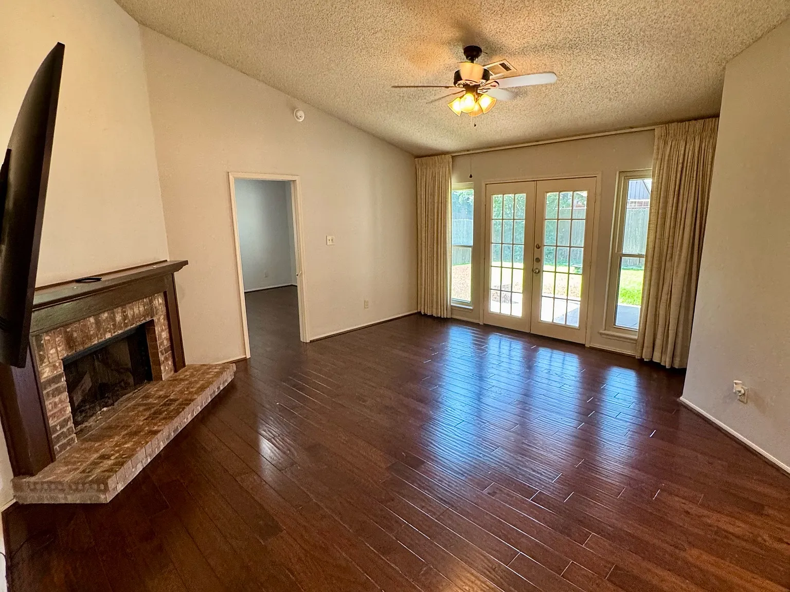 4415 Seville Lane - 1 — Photo 4