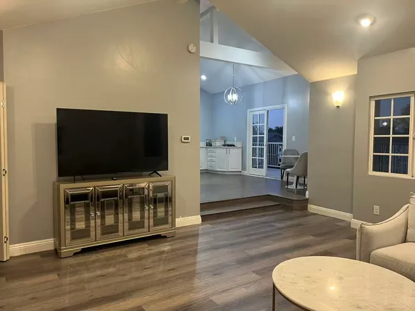 4651 Lockhaven Cir #B, Irvine, CA 92604